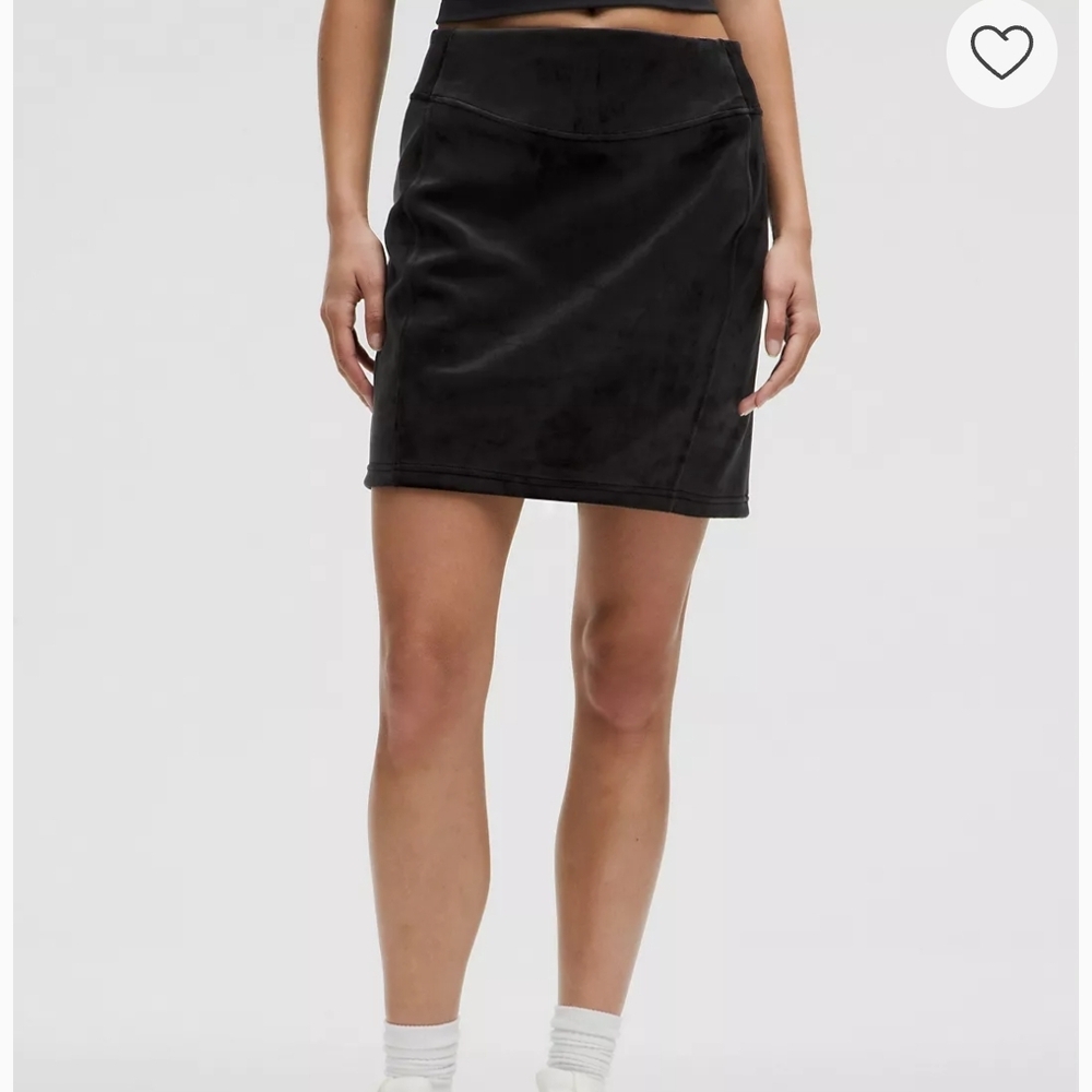 NWT Lululemon Scuba HR Mini Skirt Special Edition Black Velvet SZ L